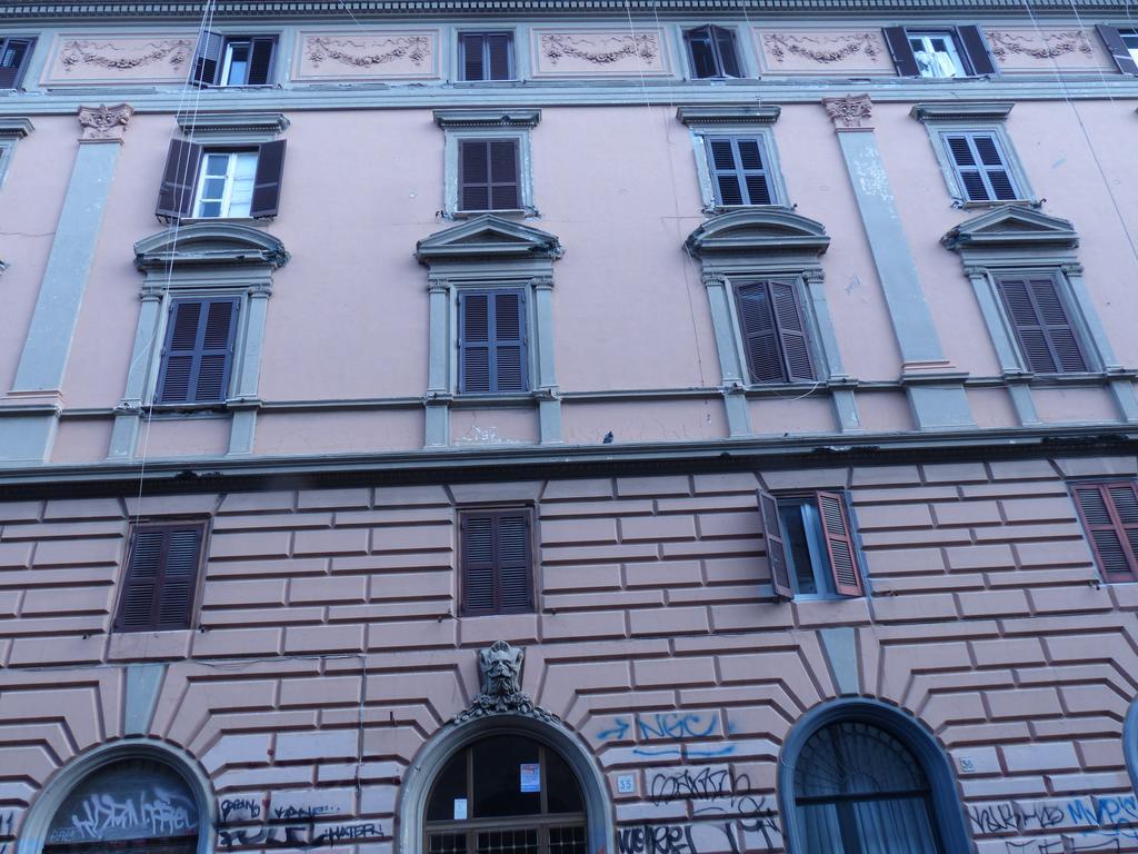 Between Termini & Colosseo ローマ エクステリア 写真